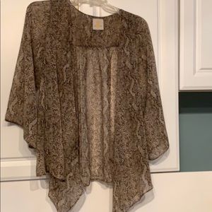 Sis sis shrug  size s